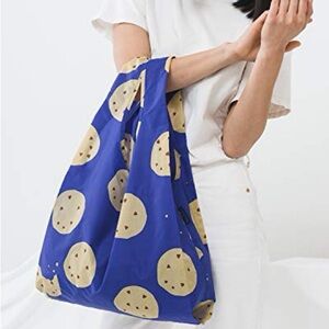 BAGGU Cobalt Blue Chocolate Chip Cookie Print Standard Tote Bag